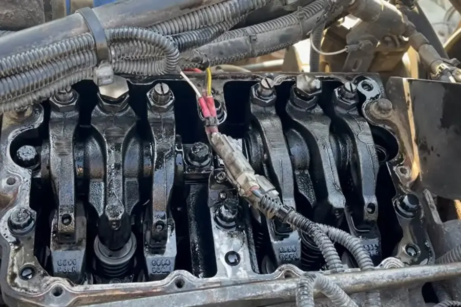 Cummins N14 Injector Problems 5